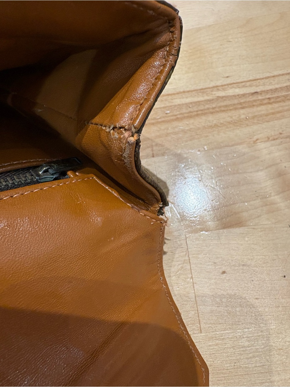 Louis Vuitton Vintage The French Co Clutch - Picture 6 of 10